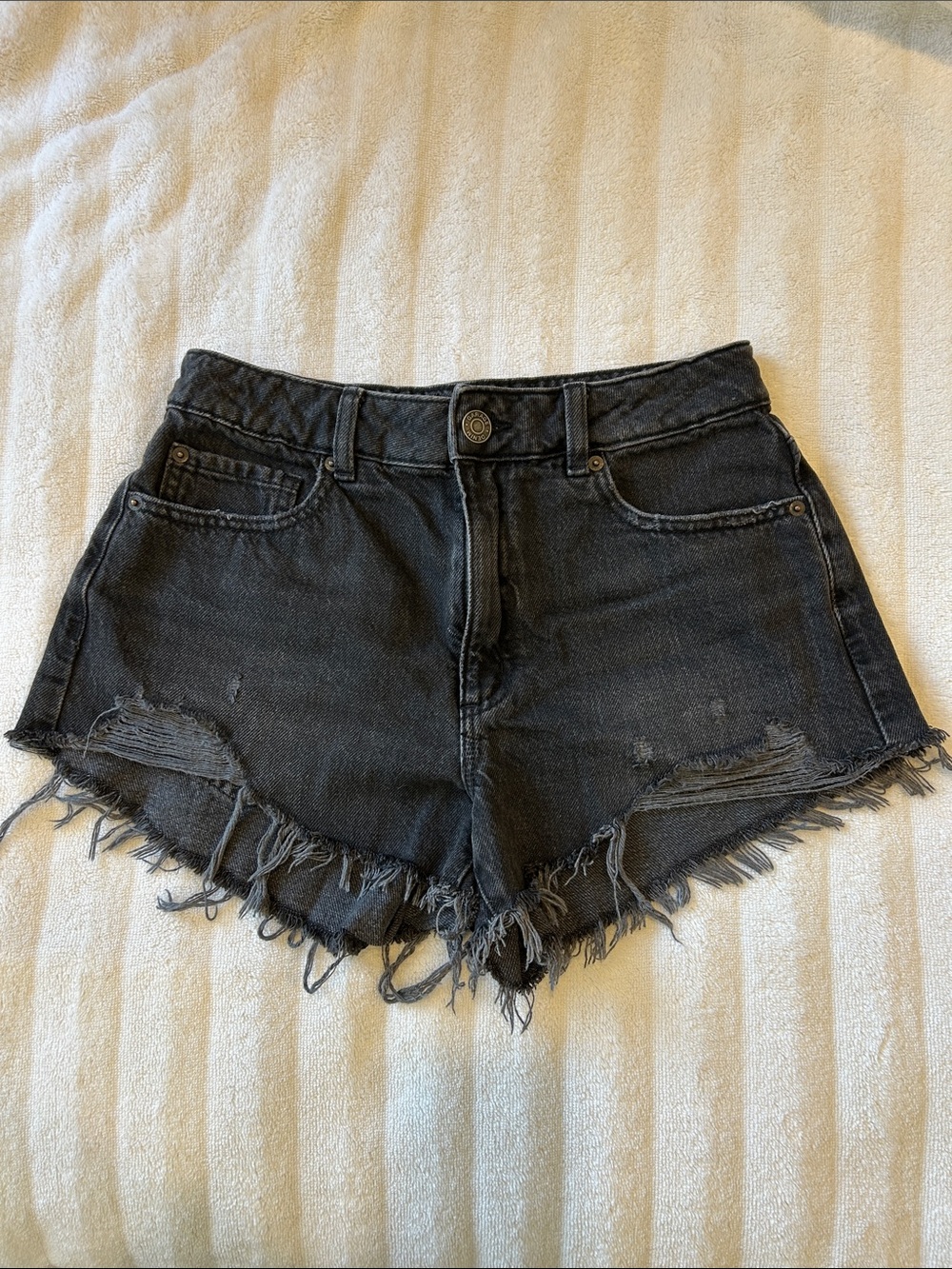 Garage - Black Denim Festival Shorts | Size 3/26